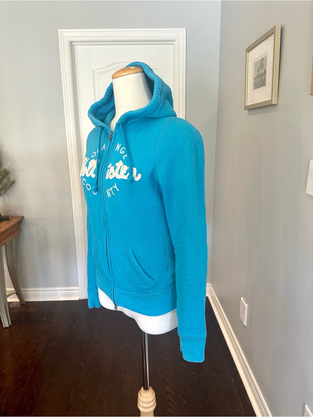 Hollister Women's Bright Turquoise Blue Full-Zip Hoodie - Size M - Picture 8 of 13